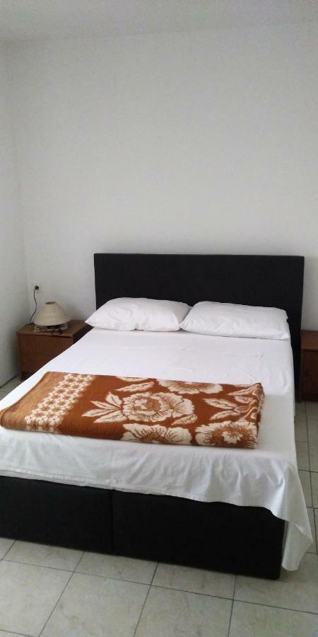 APARTMAN PAVE&ILIJA jr 洛帕 外观 照片